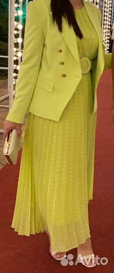 Женский костюм