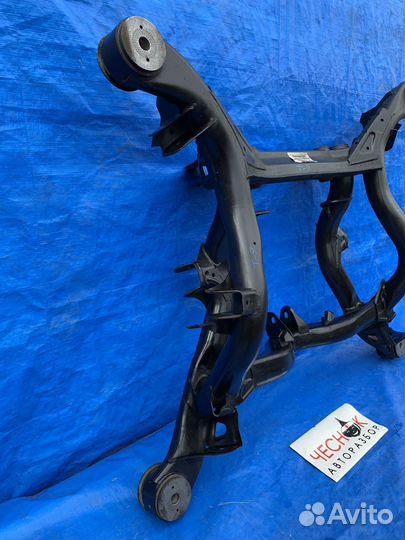 Подрамник задний Volkswagen Touareg Audi Q7