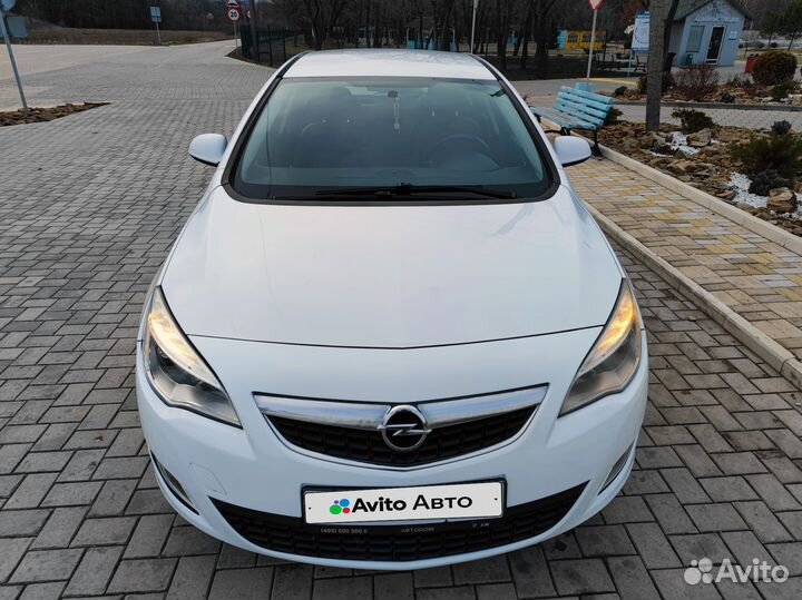 Opel Astra 1.6 AT, 2012, 193 000 км