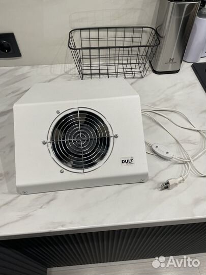 Пылесос для маникюра Dult for masters