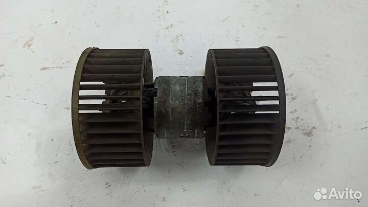 Моторчик печки бмв е36