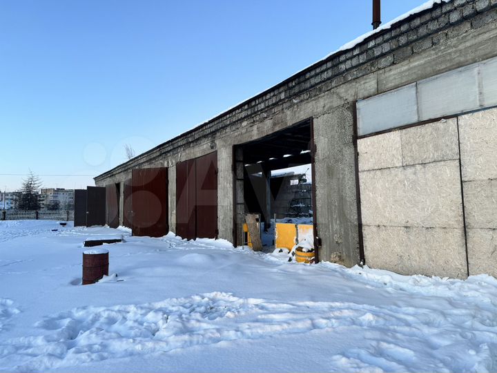 Гараж, > 30 м²