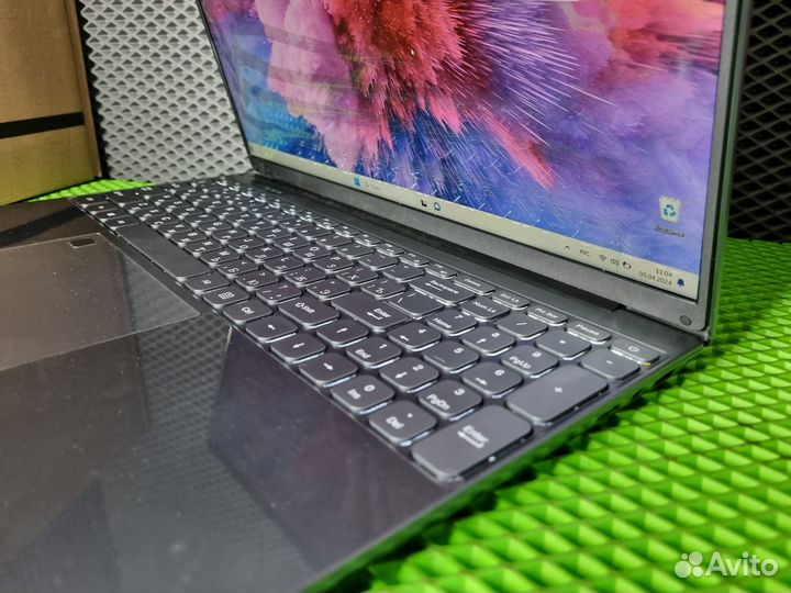 Ноутбук intel i7/12Gb/SSD 512Gb Новый