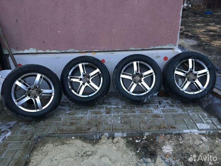 Gislaved Nord Frost 200 215/65 R16