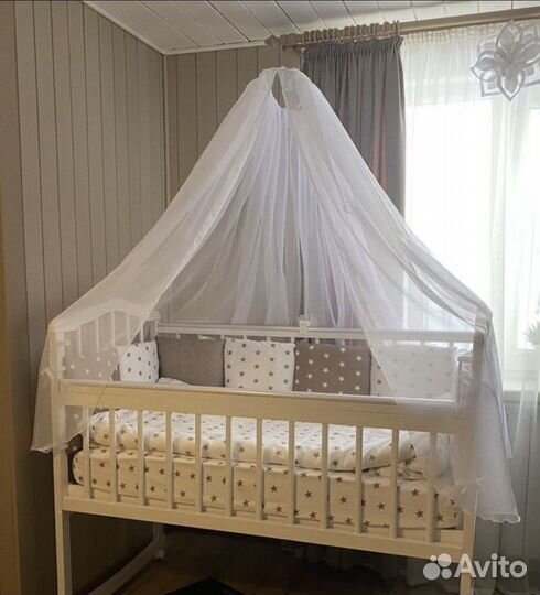 Детская кроватка