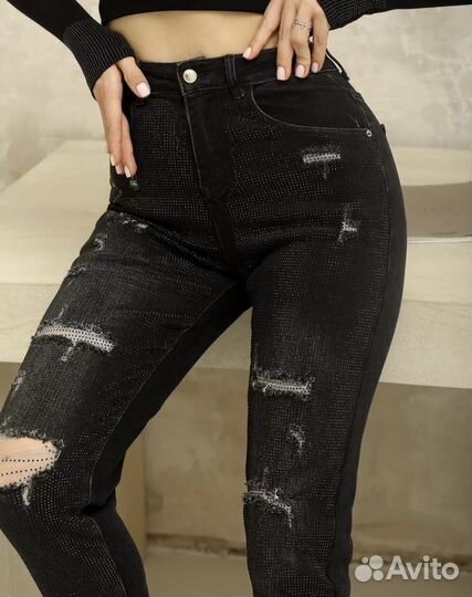Джинсы со стразами