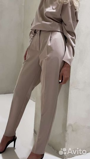 Костюм женский
