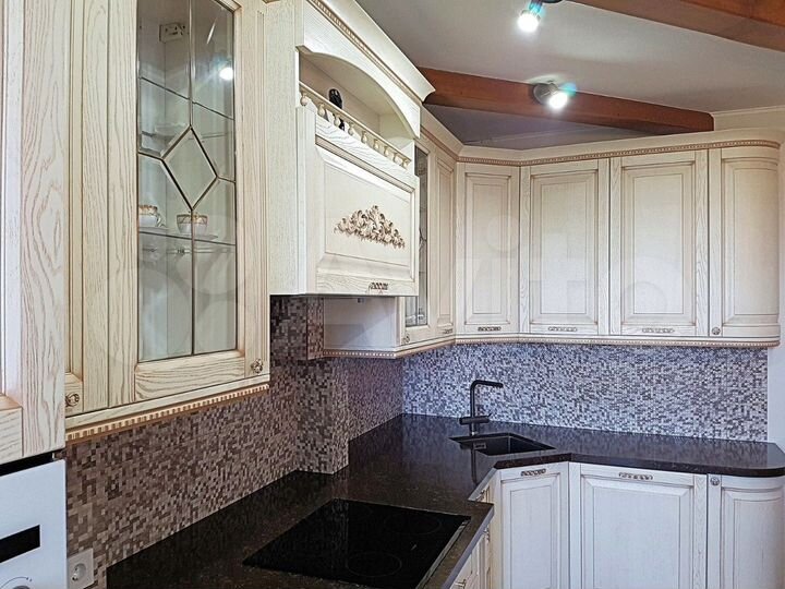 3-к. квартира, 104 м², 5/8 эт.