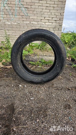 Roadstone Classe Premiere 215/60 R17 96H