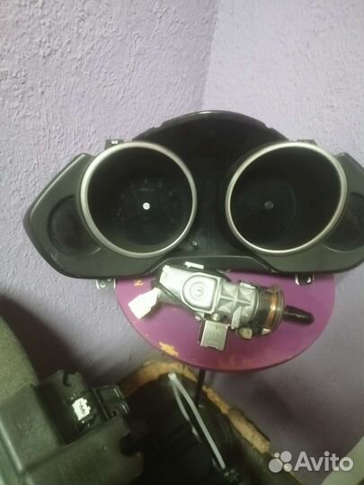 Подлокотник на subaru tribeca ez36 трибека