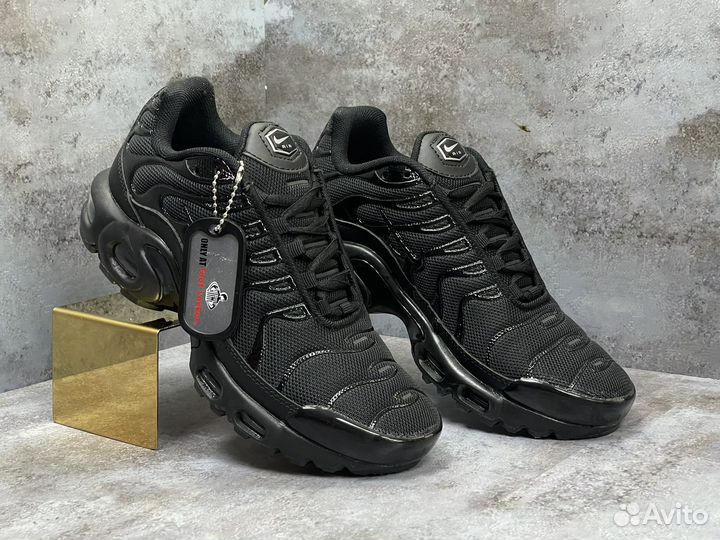 Кроссовки Nike air max tn plus