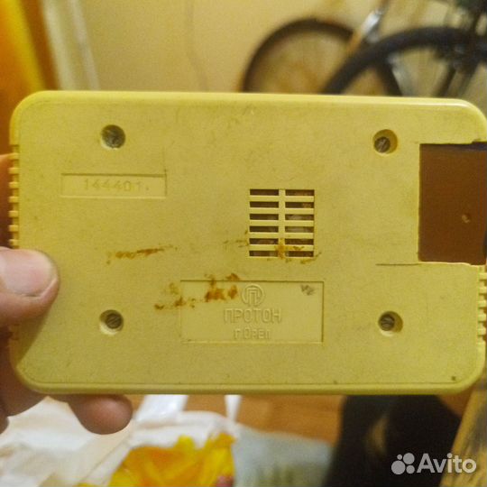 Электроника игра на экране Протон