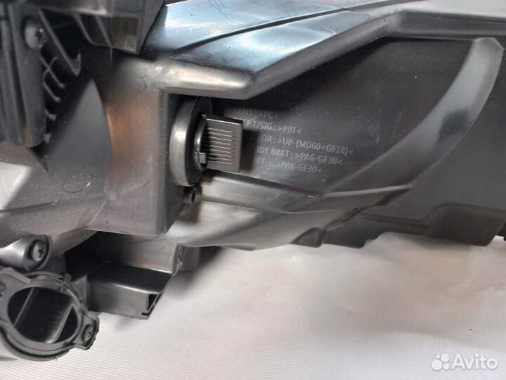 Фара передняя Kia Rio 4 правая