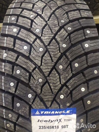 Triangle IcelynX TI501 235/45 R18