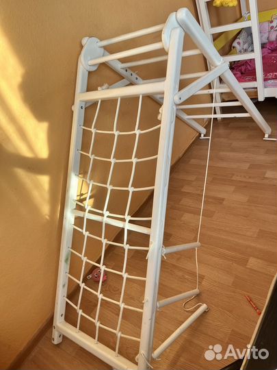 Детская спортивная стенка