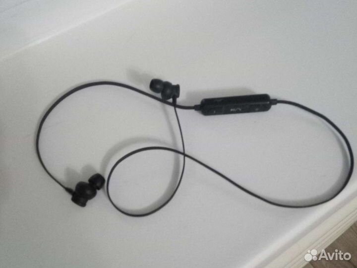 Беспроводные наушники