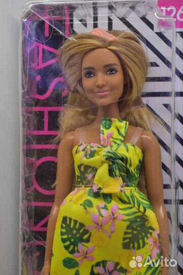 Барби улыбашка Barbie Fashionistas 126 фешенка