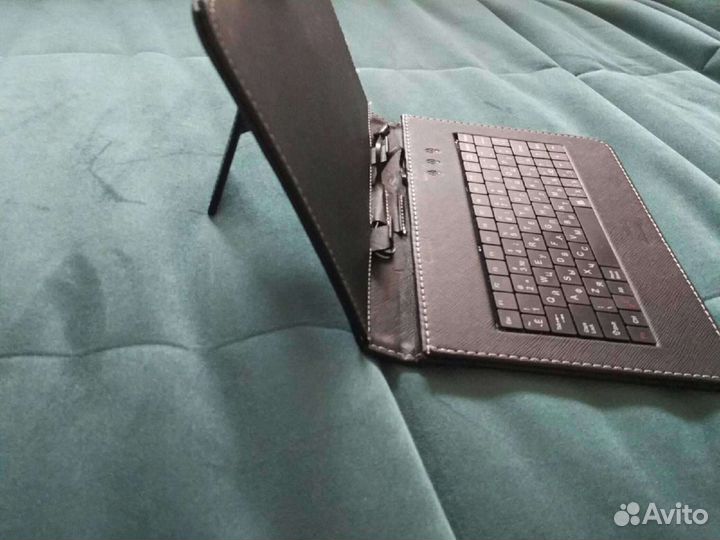 Чехол для планшета с клавиатурой