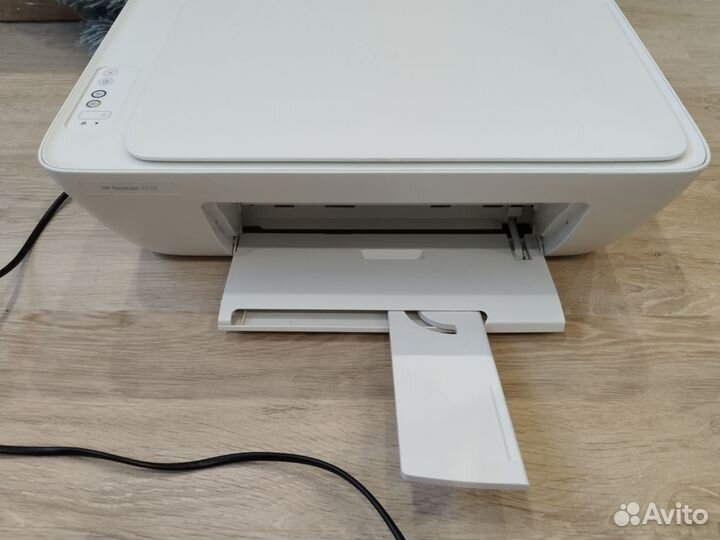 Цветной лазерный принтер HP Desk Jet 2320