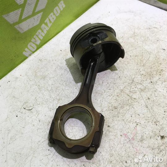 Поршень с шатуном Рено Меган