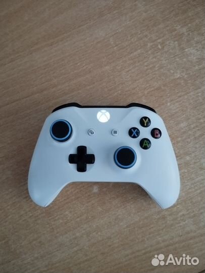Геймпад xbox One s