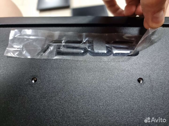 Свежий монитор 24