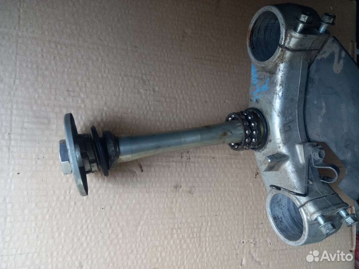 Траверса нижняя Suzuki TL1000R