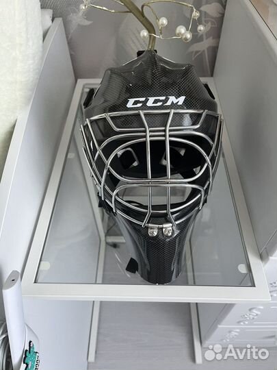 Шлем хоккейного вратаря