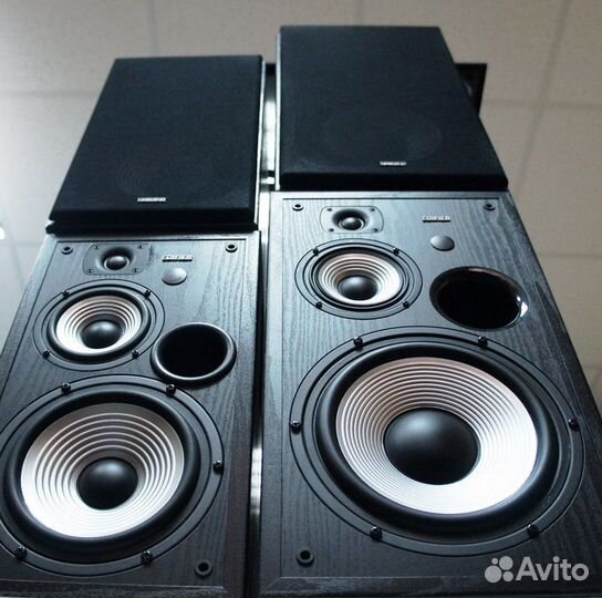 Трёхполосные акустические колонки edifier r2800