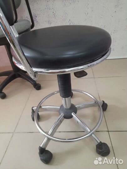 Стул косметолога