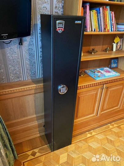 Сейф оружейный Valberg арсенал 161Т EL