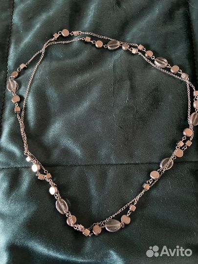 Подвеска из бусин и цепочка