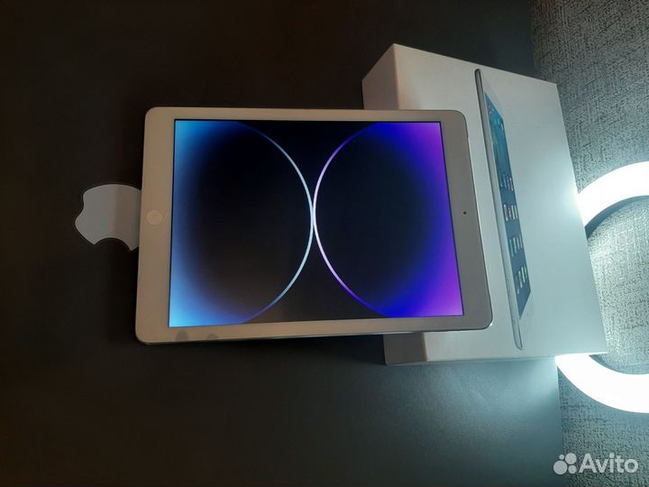 iPad Air 4g новый