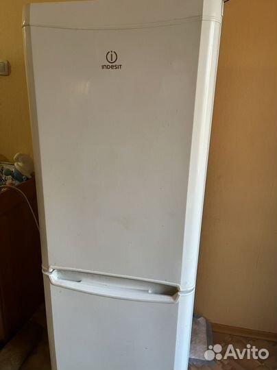 Холодильник бу