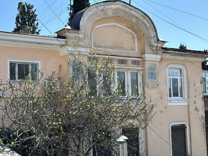 3-к. квартира, 133,3 м², 3/3 эт.