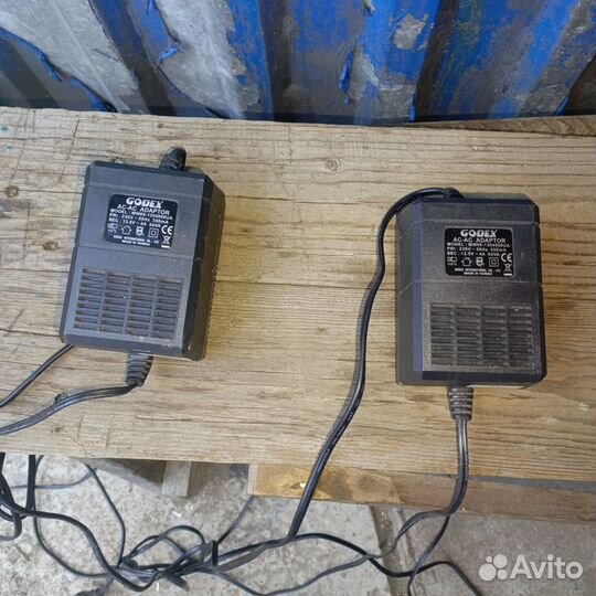 Зарядное устройство. Адаптер питания