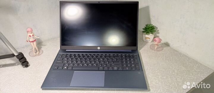 Ноутбук HP Pavilion 15-eh0043ur