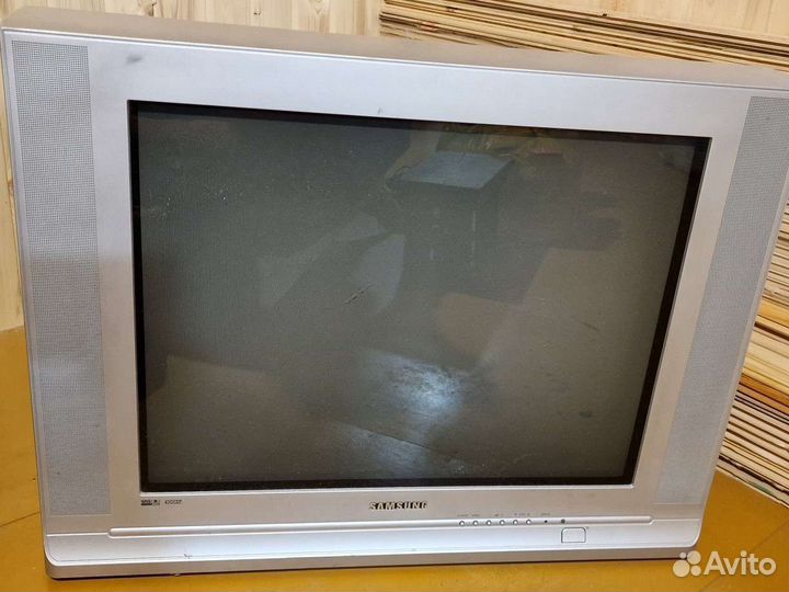 Телевизор samsung