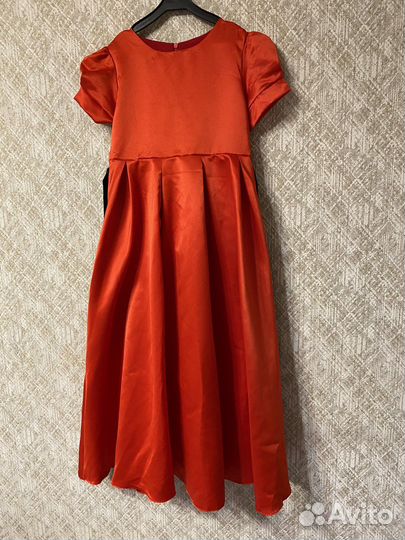 Продам платья