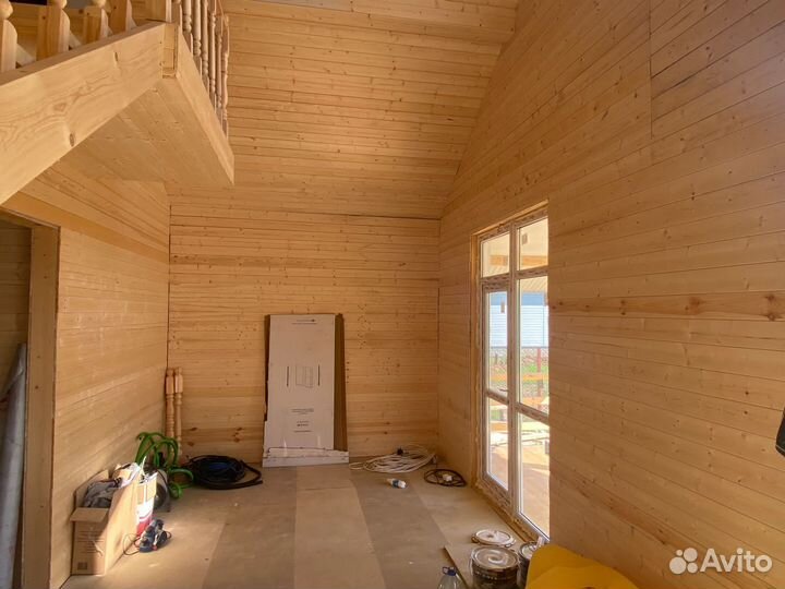 Бригада строителей