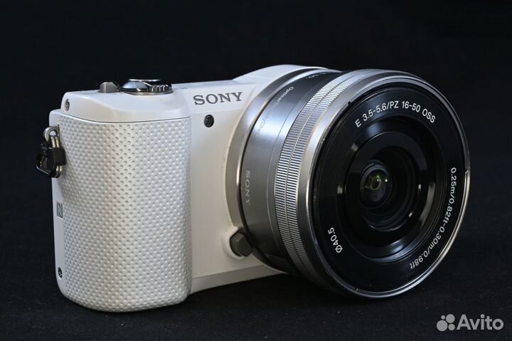 Sony alpha a5000 kit 16-50 пробег 1850