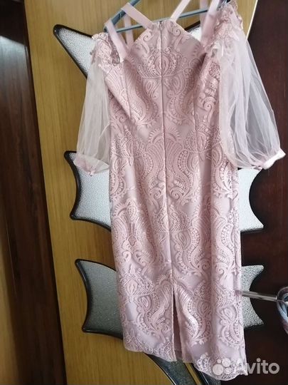 Платье 46 размера