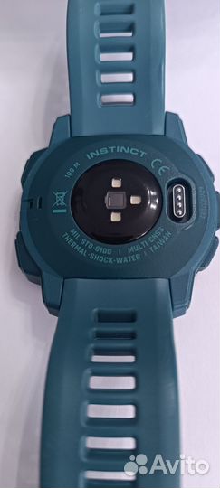 Часы garmin instinct