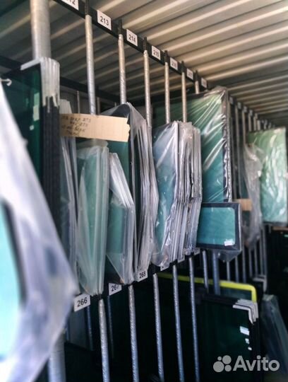 Стекло кабины sany SCC6500E