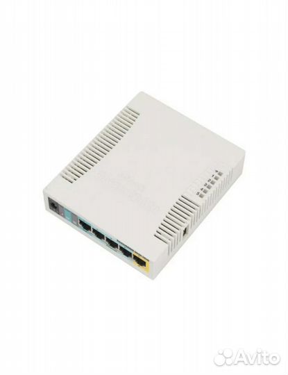Роутер MikroTik RB951Ui-2HnD