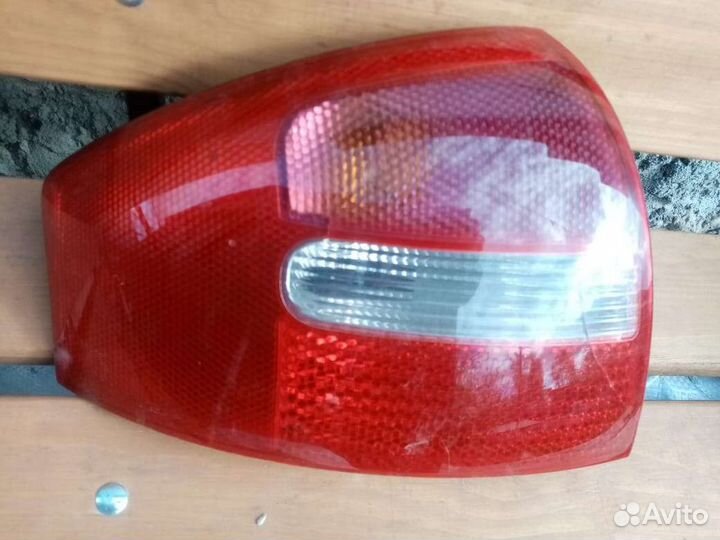 Задний левый фонарь Ауди А 6