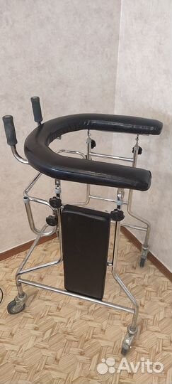 Ходунки для инвалидов пожилых людей