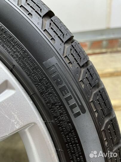 Pirelli Ice Zero 215/45 R17 91H