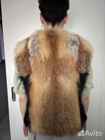Жилетка меховая женская 46