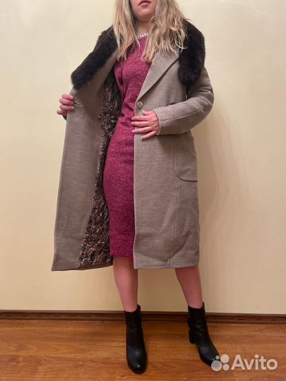 Новое зимнее пальто 42